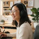 Sarah Jenkins, tech influencer